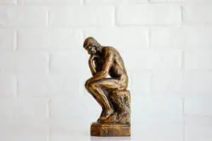 Patung "The Thinker"