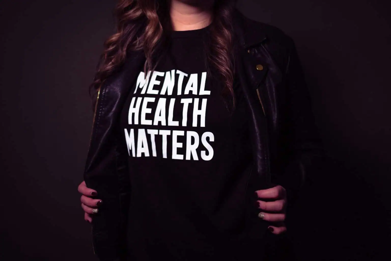 Kaos bertuliskan "mental health matters"