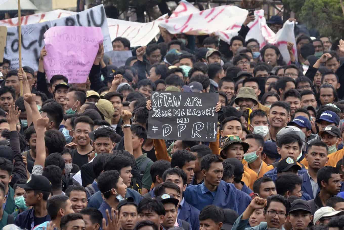 Rumput yang Berpilin di Hati