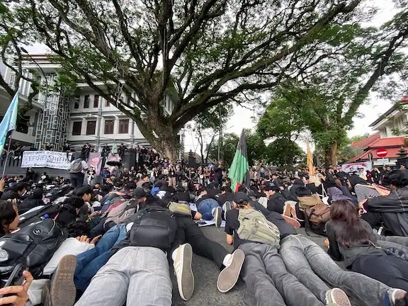 Menembus Sekat Peran, Memperkuat Gerakan